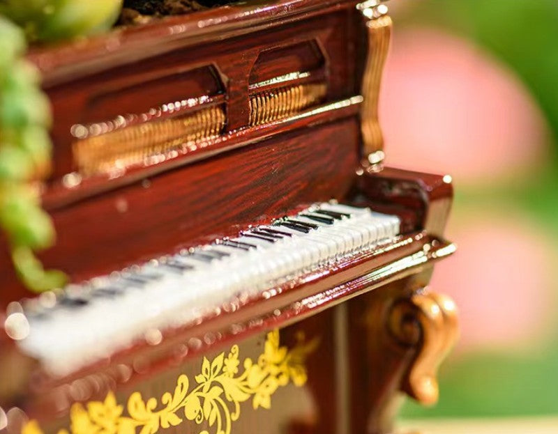 European Style Old Fashioned Piano Flower Pot